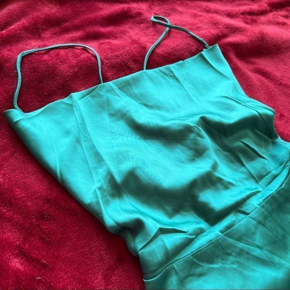 SatinβMaxi dress withΒ slit - Picture 7 of 9